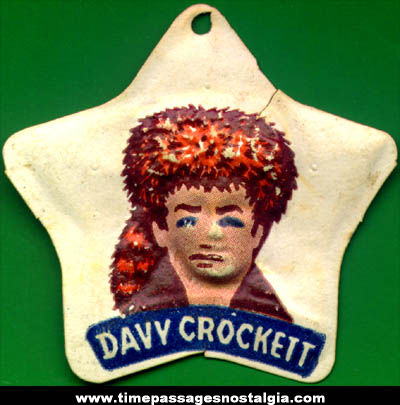 1955 Cracker Jack Davy Crockett Vacuform Prize Badge Charm