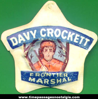 1955 Cracker Jack Davy Crockett Vacuform Prize Badge Charm