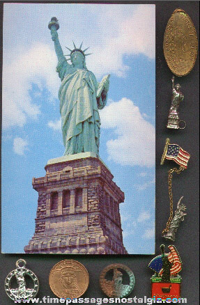 (9) Different Statue Of Liberty Souvenir Items