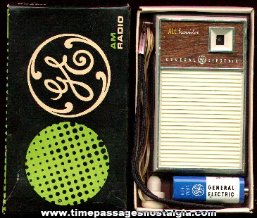 Old Boxed General Electric AM Transistor Radio