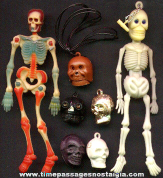 (7) Gum Ball Machine Prize Skeletons And Skulls