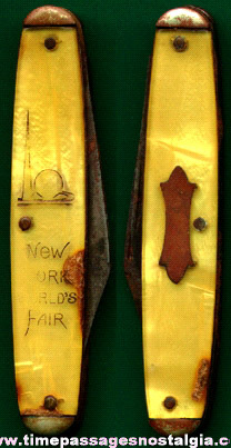 1939 - 1940 New York World’s Fair Souvenir Pocket Knife