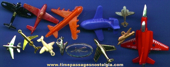 (13) Small Airplane Items