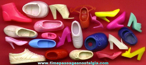 (23) Unmatched Barbie And Other Doll Shoes