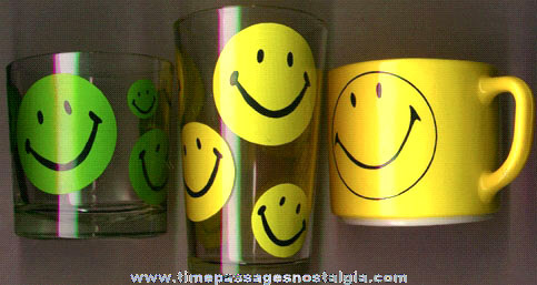 (3) Old Smile Face Glasses And Cup