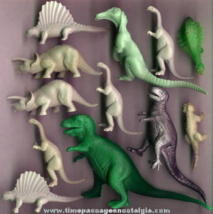 (12) Old Dinosaur Play Set Figures