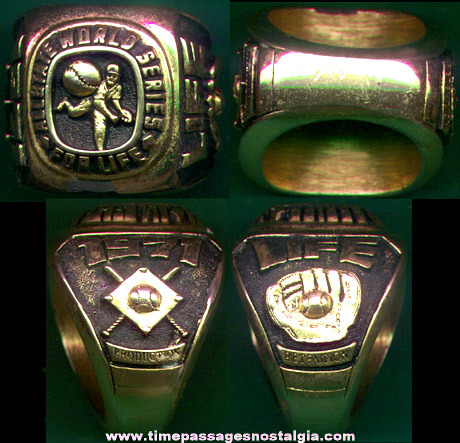 1971 Allstate World Series For Life Paper Weight Ring