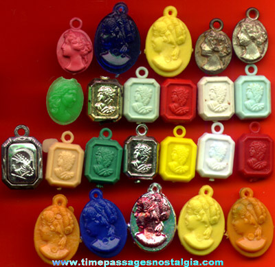 (23) Old Gum Ball Machine Prize Toy Cameo Charms
