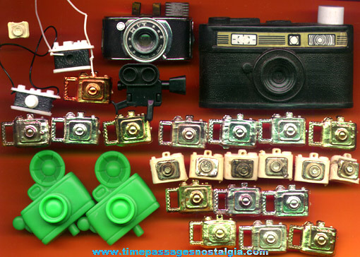 (27) Old Miniature Or Toy Cameras