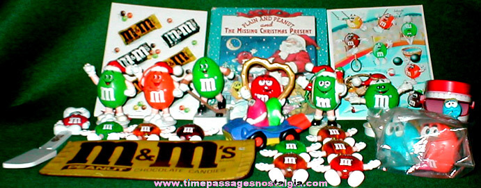 (22) M&M’s Candy Advertising Character Toy Items