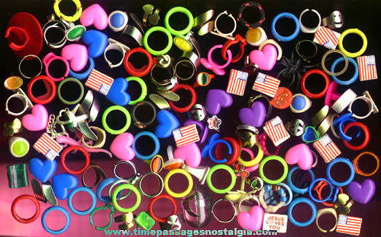 (150) Metal & Plastic Premium, Prize & Novelty Toy Rings