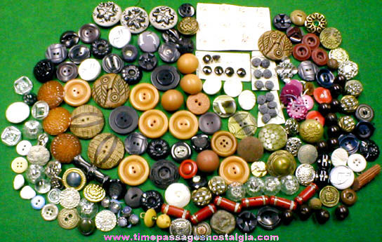 (200) Antique and Vintage Clothing Buttons