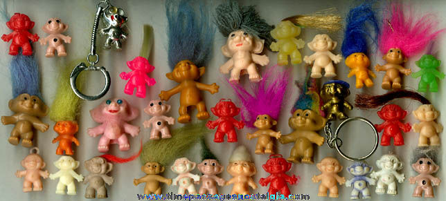 (33) Small Troll / Wishnik Figures