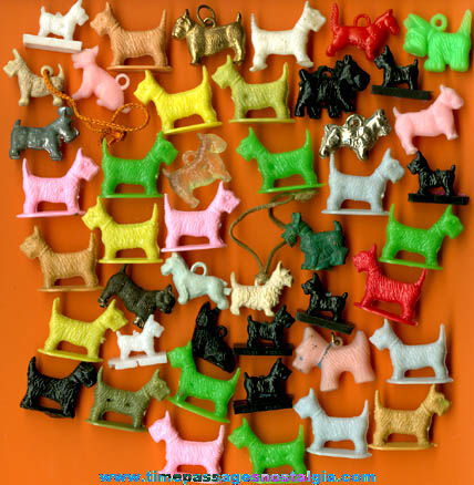 (45) Small Old Scottie Dog Items