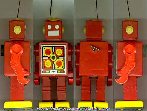 Old Plastic & Tin Wind Up Toy Robot