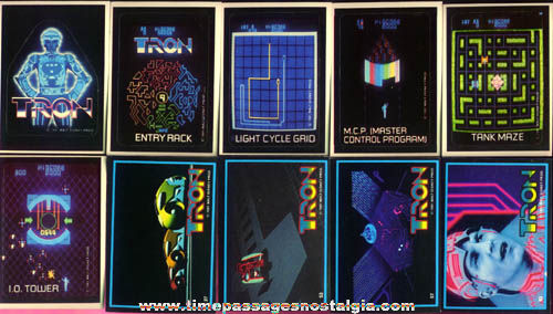 (41) 1981 TRON Trading Card / Stickers