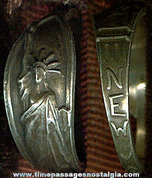 Old Statue Of Liberty / New York Advertising Souvenir Ring