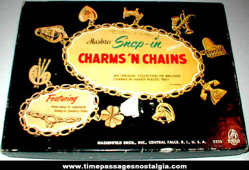 Old Boxed Hasbro Charms ’n Chains Charm Bracelet Making Kit