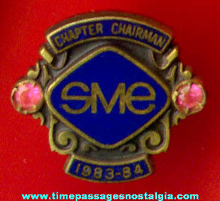 1983 - 1984 Society Of Manufacturing Engineers Chapter Chairman Gold Pin With Stones