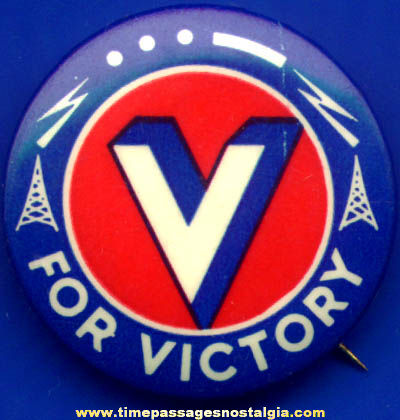 Celluloid World War II Victory Pin Back Button