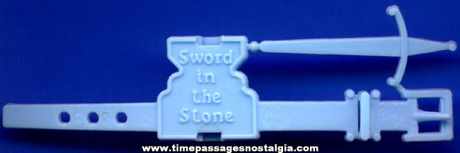 Unused 1960s Walt Disney Sword In The Stone Advertising Premium Toy Ring