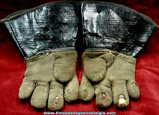 Early Pair Of Childrens OH BOY Motorcycle Gloves