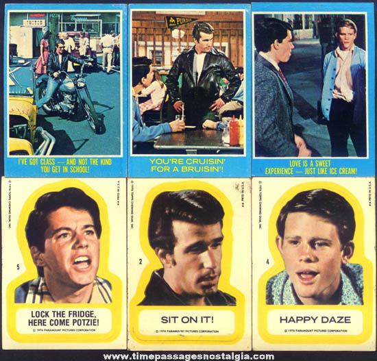 (34) 1976 Topps Happy Days Bubble Gum Trading Cards & Stickers