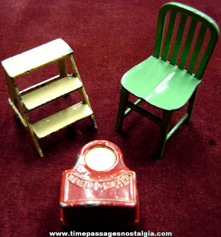 (3) Old Painted Metal Miniature Tootsietoy Doll House Accessory Items