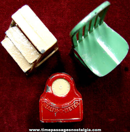 (3) Old Painted Metal Miniature Tootsietoy Doll House Accessory Items