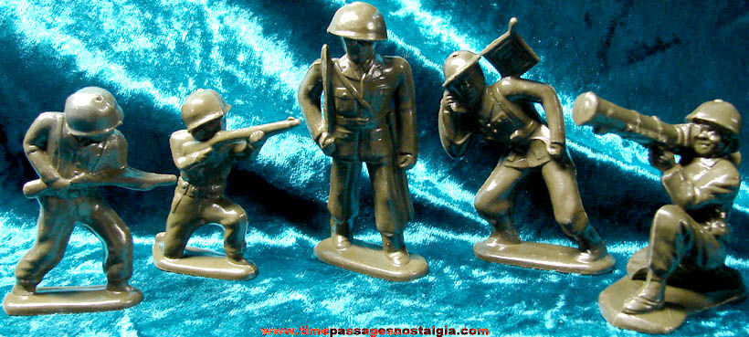 (5) Old United States Army Soldier Hard Plastic Play Set Figures