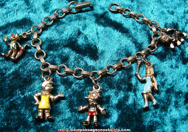 Old Walt Disney Pinocchio Character Charm Bracelet With Metal Charms