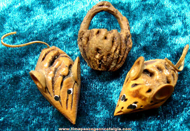 (3) Old Carved Miniature Peach Pit Items