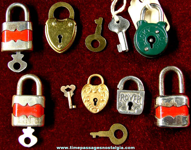 (7) Old Miniature Toy Locks with Keys