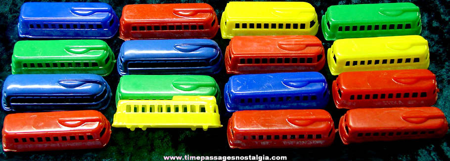 (16) Colorful Old Miniature Hard Plastic Toy Street Cars