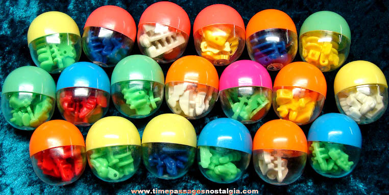 (19) Gum Ball Machine Prize Miniature Dinosaur Skeleton Model Kits