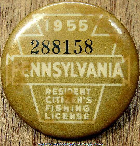 1955 Pennsylvania Fishing License Celluloid Pin Back Button Badge