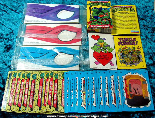 (32) Old Teenage Mutant Ninja Turtle Cartoon & Comic Book Character Items