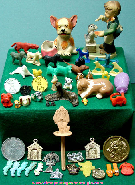 (53) Small Old Dog Related Items