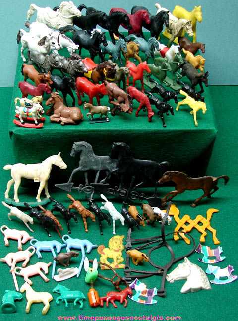 (75) Colorful Small Old Horse Related Toy Items