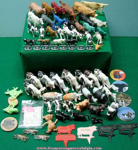 (75) Colorful Small Old Bull and Cow Related Items
