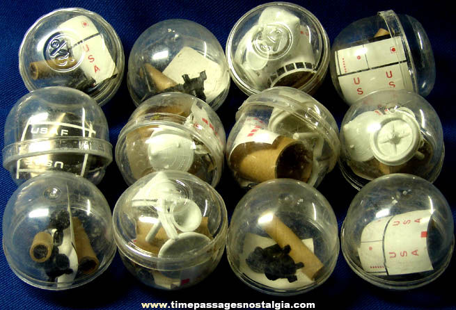 (12) Unopened Gum Ball Machine Prize Rocket & Missile Miniature Models Kits