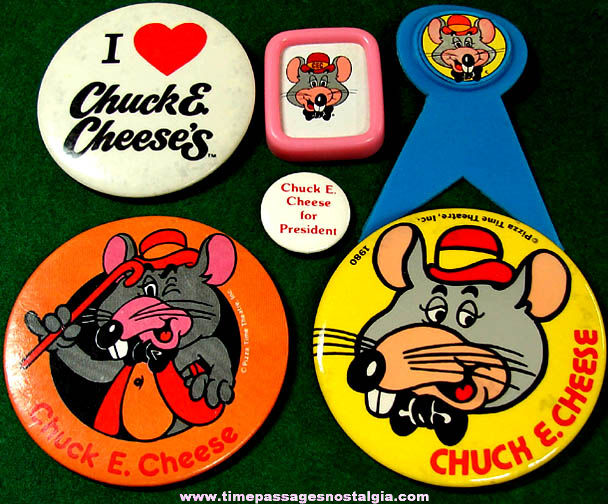 (6) Old Chuck E. Cheese Arcade Pizza Restaurant Advertising Souvenir Pin Back Buttons