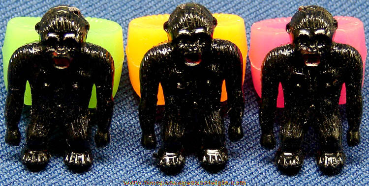 (3) 1962 King Kong Gum Ball Machine Prize Toy Rings