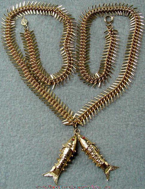 Unusual Old Accessocraft Fish Bone Costume Jewelry Necklace With Fish Charms