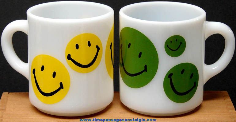 (2) Colorful Old Unused Smile Face Glass Coffee Cups