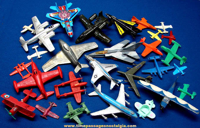small metal toy airplanes