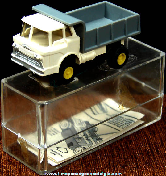 Boxed 1960s White & Gray Mack Dump Truck Aurora Slot Car