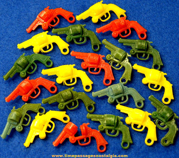 (20) Colorful Old Gum Ball Machine Prize Revolver Gun Charms