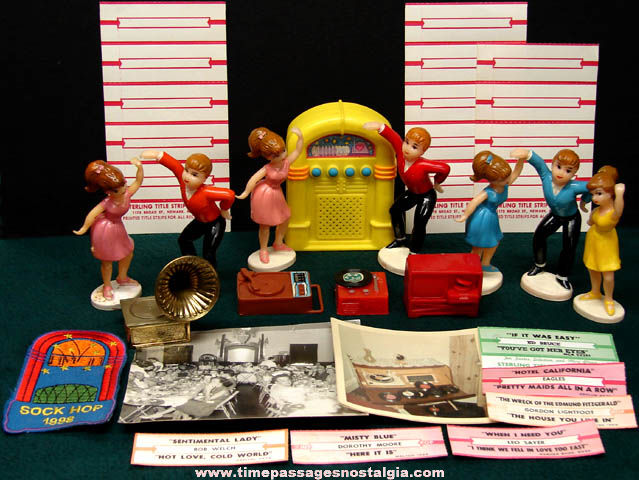 (25) Small Juke Box & Phonograph Related Items