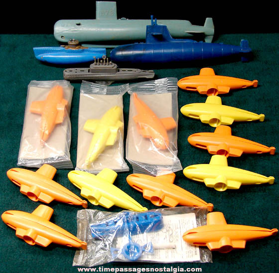 (17) Old Cereal Prize and Toy Navy Submarines
